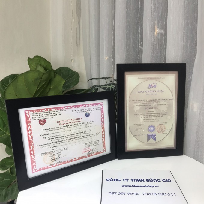 Khung Bằng Khen A4 màu đen